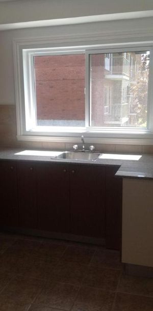 1 CH - 1 SDB - Montréal - $1,300 /mo - Photo 1