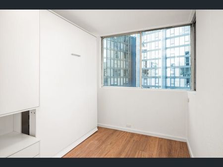 Modern Light-Filled Studio in Prime Surry Hills Location - Photo 3