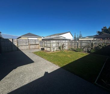 Modern family home - Photo 4