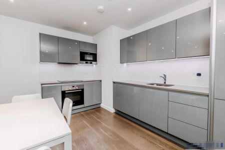 2 Bedroom 1 Bathroom Flat 603 - Photo 4