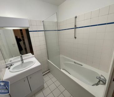 Location Appartement 2 pièces 49m² LILLE 59000 - Photo 4