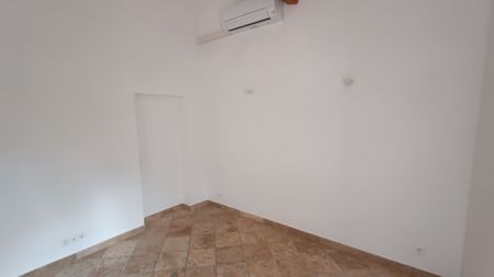 Maison de Village Climatisé BESSE SUR ISSOLE 45m² 3 Pièce(s), - Photo 5