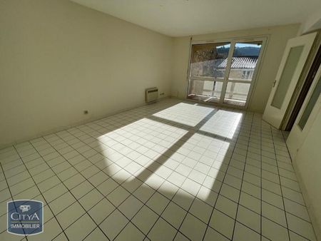Location Appartement 3 pièces 72m² AUREC SUR LOIRE 43110 - Photo 2