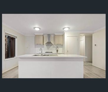 Modern Comforts Meet Convenience in Point Cook - Photo 3