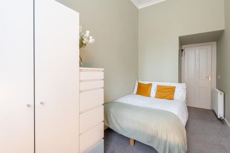 2 bedroom ground floor flat to rent - Photo 5