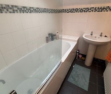 Buckingham Mount, Headingley - Photo 2