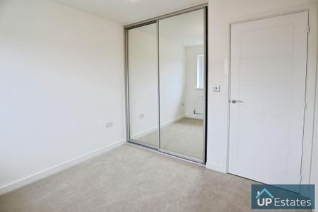 2 bedroom semi-detached house to rent - Photo 4