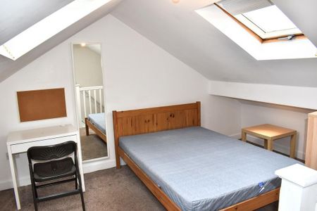 1 bedroom in a house share to rent - Photo 5