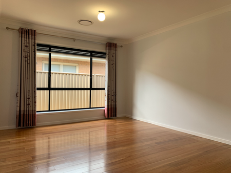 36 Elimatta Avenue, Jordan Springs, NSW - Photo 4