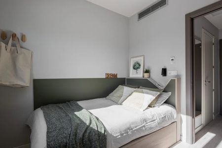 Calle Elche, Sevilla, Andalusia 41013 - Photo 3