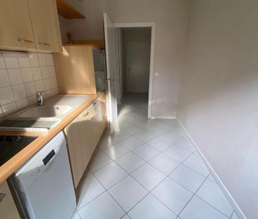 Location Appartement 2 pièces 47m² EVIAN LES BAINS 74500 - Photo 5