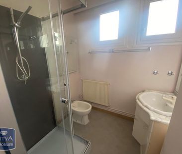 Location Appartement 3 pièces 78m² AGEN 47000 - Photo 6