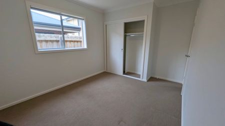 Point Cook - Photo 3