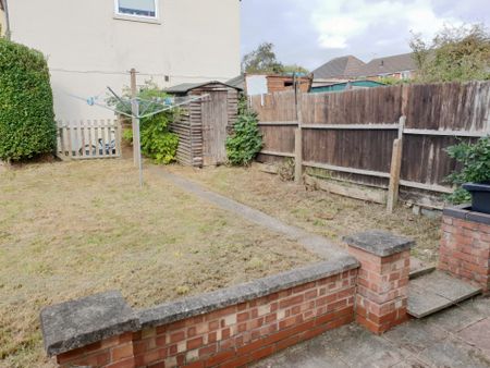 Kirkwall Crescent, Thurnby Lodge, LE5 - Photo 3