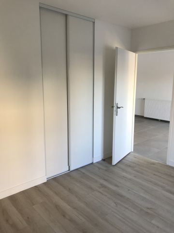 Location Appartement 2 pièces 44m² CONFLANS STE HONORINE 78700 - Photo 2