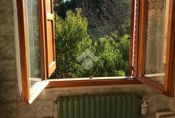 Casa indipendente in affitto