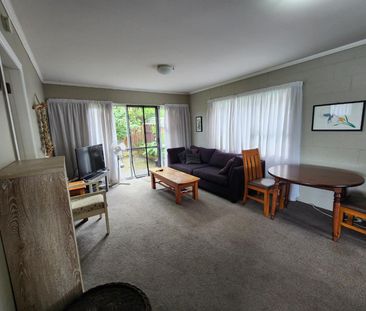 Fully furnished In Fitzroy - Photo 1