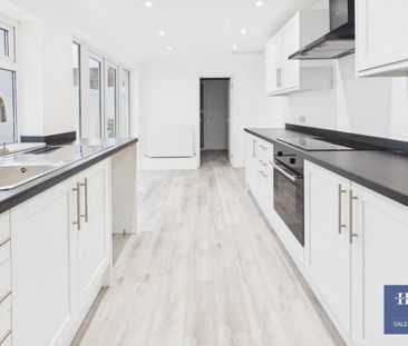 4 bedroom House To Let Total Size: 1205 SQ FT - Photo 5