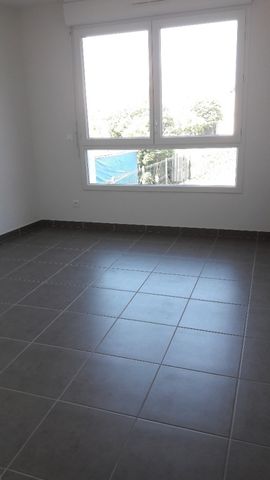 Location Appartement 2 pièces 42m² PAU 64000 - Photo 5