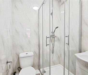 1 bedroom in a house share to rent - Photo 6