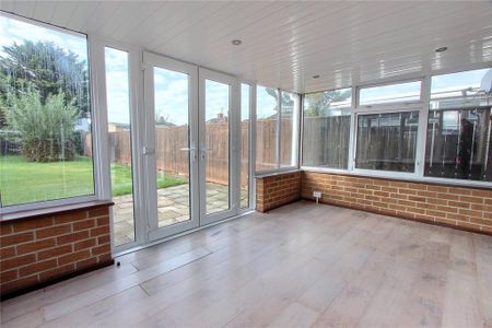 3 bedroom bungalow to rent - Photo 3