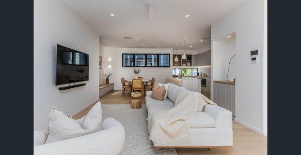 Fully Furnished Coastal Comfort in the Heart of Cabarita - Photo 1