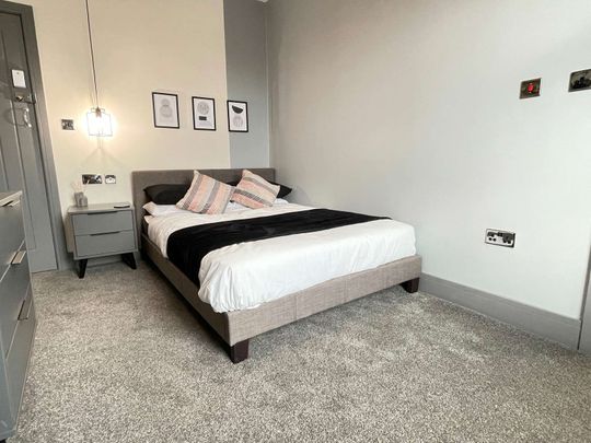 Professional HMO, All Bills Included Room 3 - Photo 1