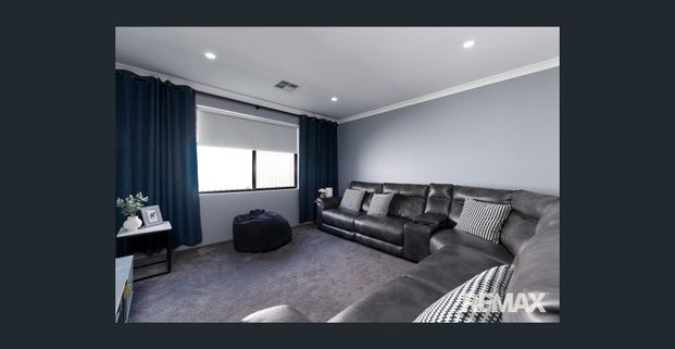 MASSIVE 4x2 Family Home in a Prime Alkimos Location - Photo 1