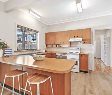 Carlingford - Photo 1