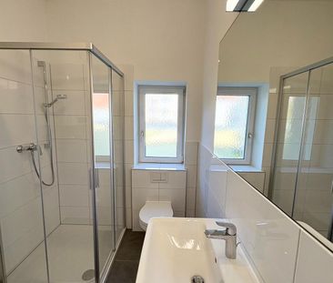 Generalsanierte schöne 2-Zimmer Wohnung in zentraler Lage - Provisi... - Photo 1