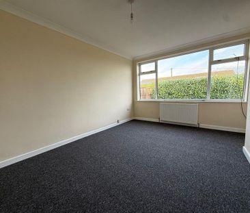 2 bedroom bungalow to rent - Photo 1