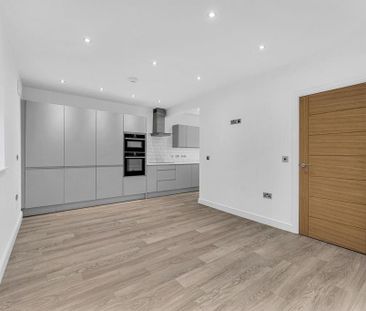 2 bedroom end of terrace house to rent - Photo 5