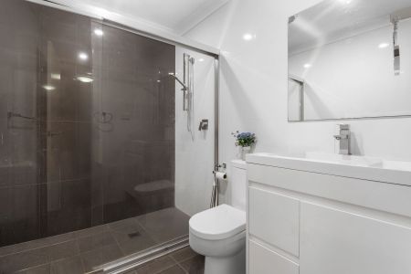 Convenient & Superbly Located! - Photo 4