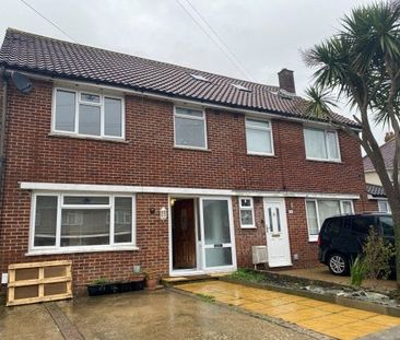 Oak Road, PO15 - Photo 4