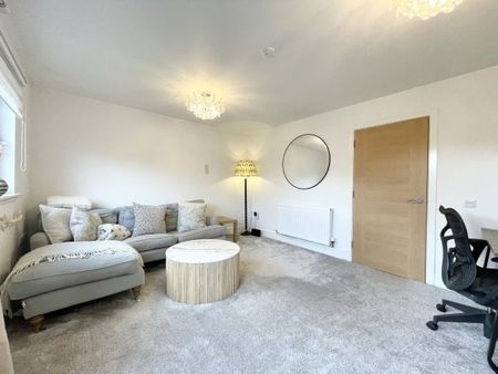 Logan Gardens, Oatlands, G5 8LJ - Photo 3