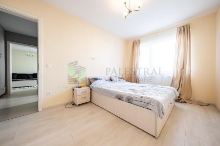Apartament 2 camere Kasper Coresi mobilat lux,parcare,600 Euro - Photo 2