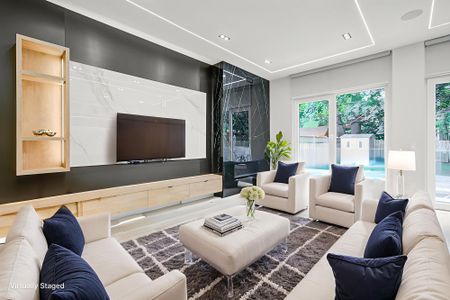 For Lease - 151 Dewbourne Avenue, Toronto, Ontario - Photo 2