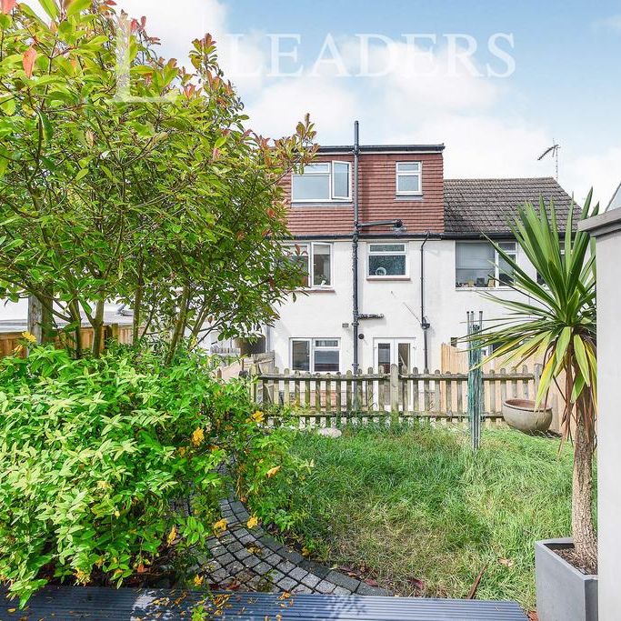 3 bedroom terraced house to rent - Photo 1