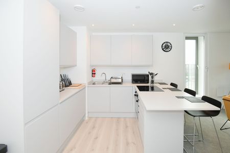 1 Bed Flat, Wharf End, M17 - Photo 2