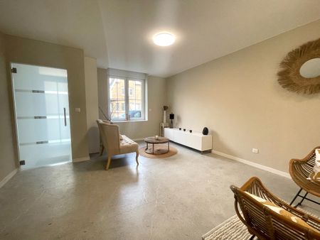 Menen: smaakvol gerenoveerde woning met 4 kamers en garage - Photo 4