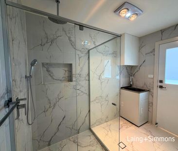 Bright three-bedroom home close to amenities - Photo 5