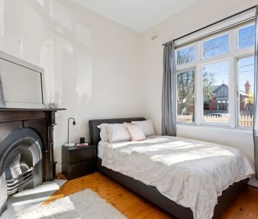 Over-sized Edwardian Home In Quiet Leafy Street Of Prahran - Photo 4