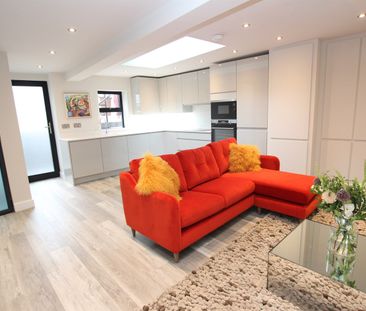 Forest Lodge, The Park, NG7 - Photo 1