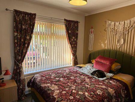 1 bedroom semi-detached bungalow to rent - Photo 2