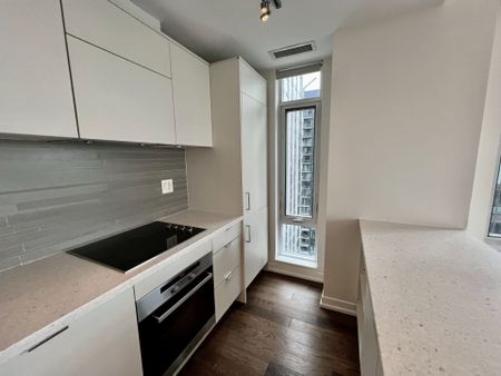 For Lease - 21 Widmer Street Unit# 4202, Toronto, Ontario - Photo 2