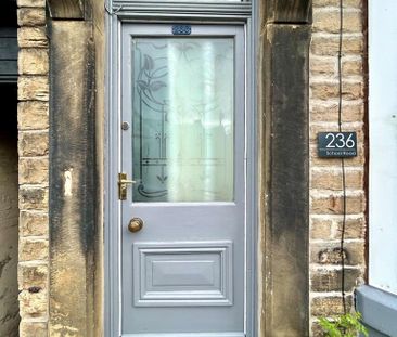 4 bedroom terraced house to rent - Photo 5