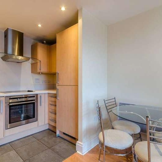 Smugglers Way, Wandsworth Town, SW18 - Photo 1
