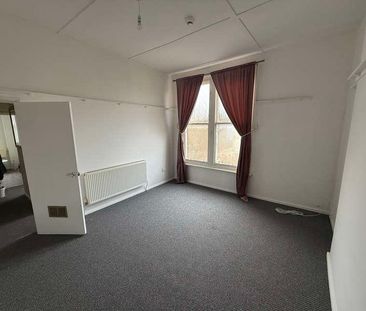 Park Road, Peterborough, Cambridgeshire, PE1 - Photo 2