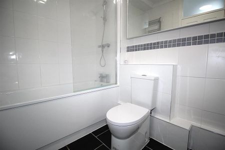 2 bedroom maisonette to rent - Photo 5