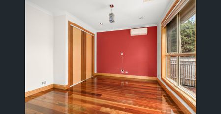 Space, versatility & great location - Photo 3